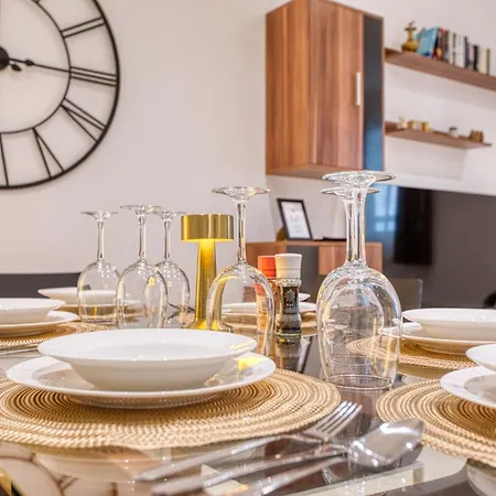 Spacious 3br Flat, Equipped Kitchen, Pool Table