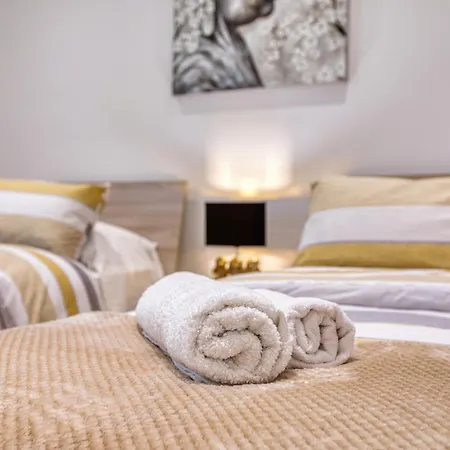 Appartement Spacious 3br Flat, Equipped Kitchen, Pool Table